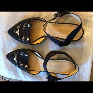 Black fabric gold kitty embroidered sandals